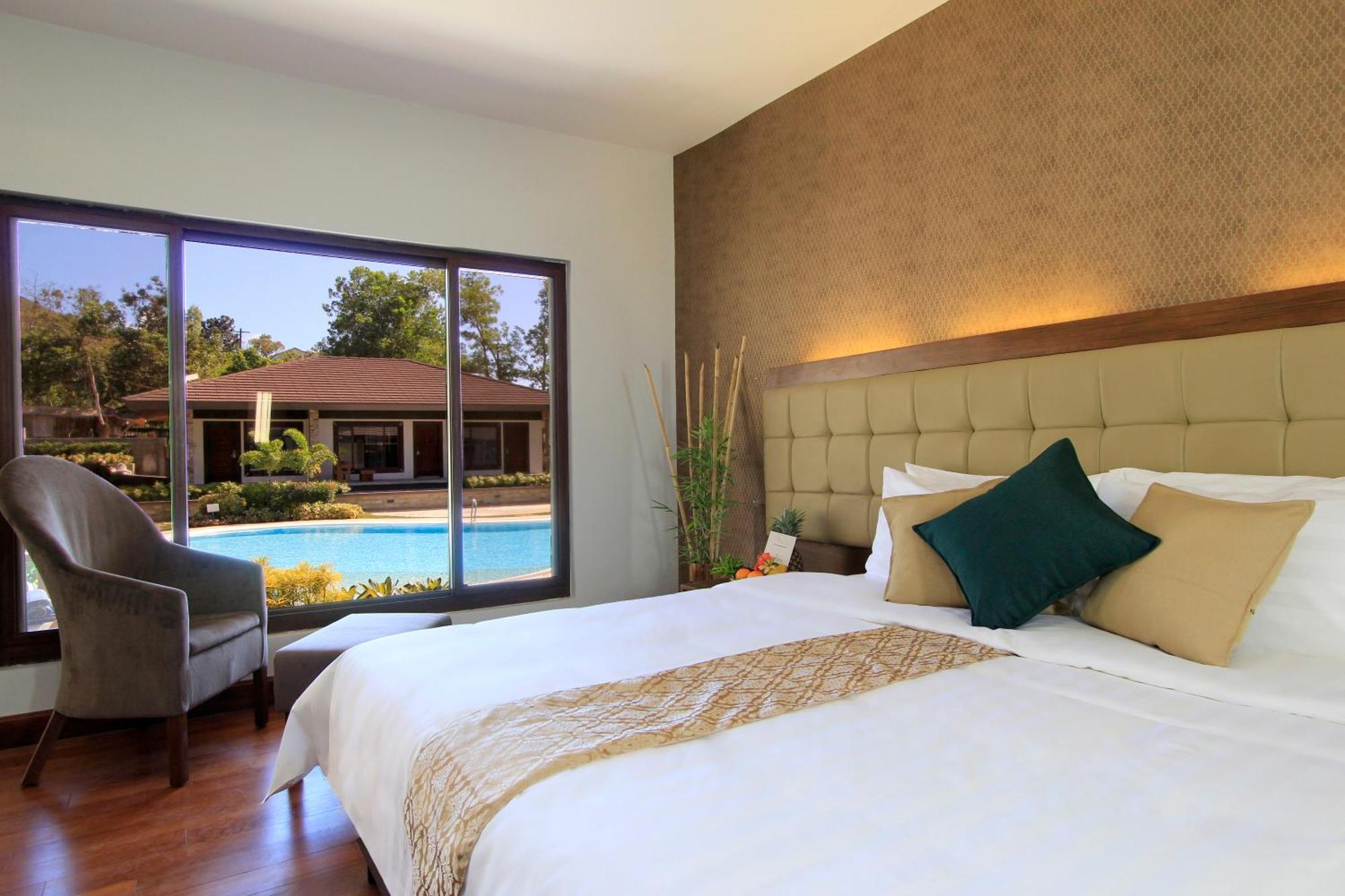 โครอน โซเล การ์เดน รีสอร์ต Hotel โกรอน ภายนอก รูปภาพ