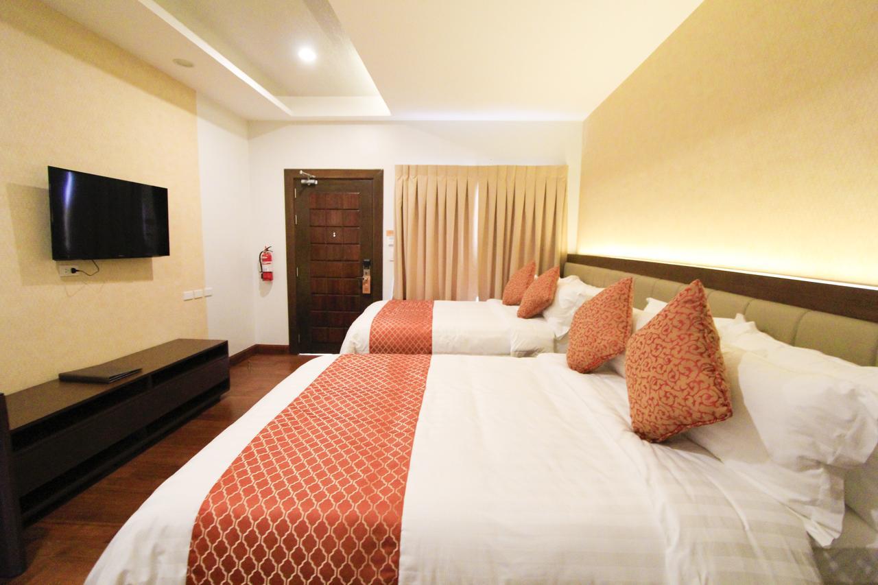 โครอน โซเล การ์เดน รีสอร์ต Hotel โกรอน ภายนอก รูปภาพ