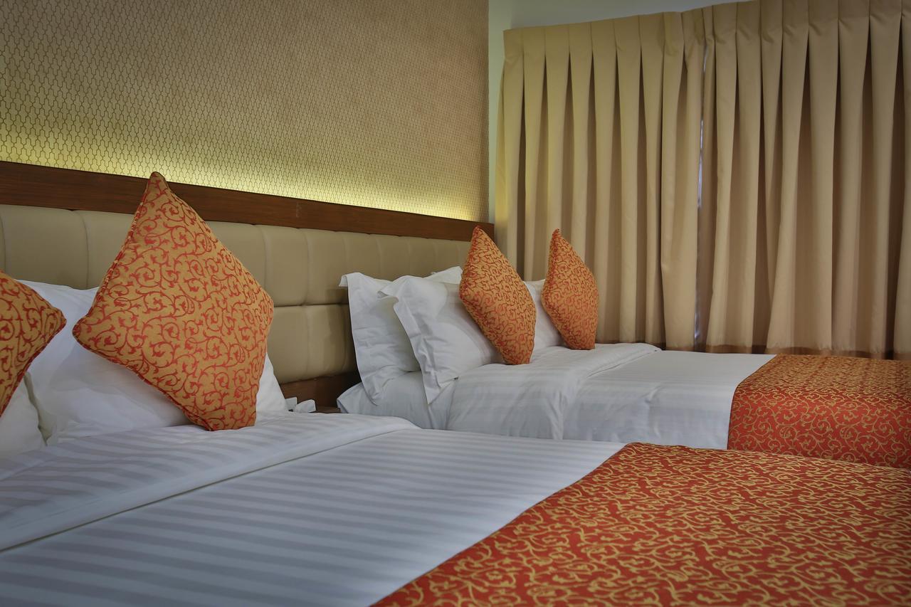โครอน โซเล การ์เดน รีสอร์ต Hotel โกรอน ภายนอก รูปภาพ