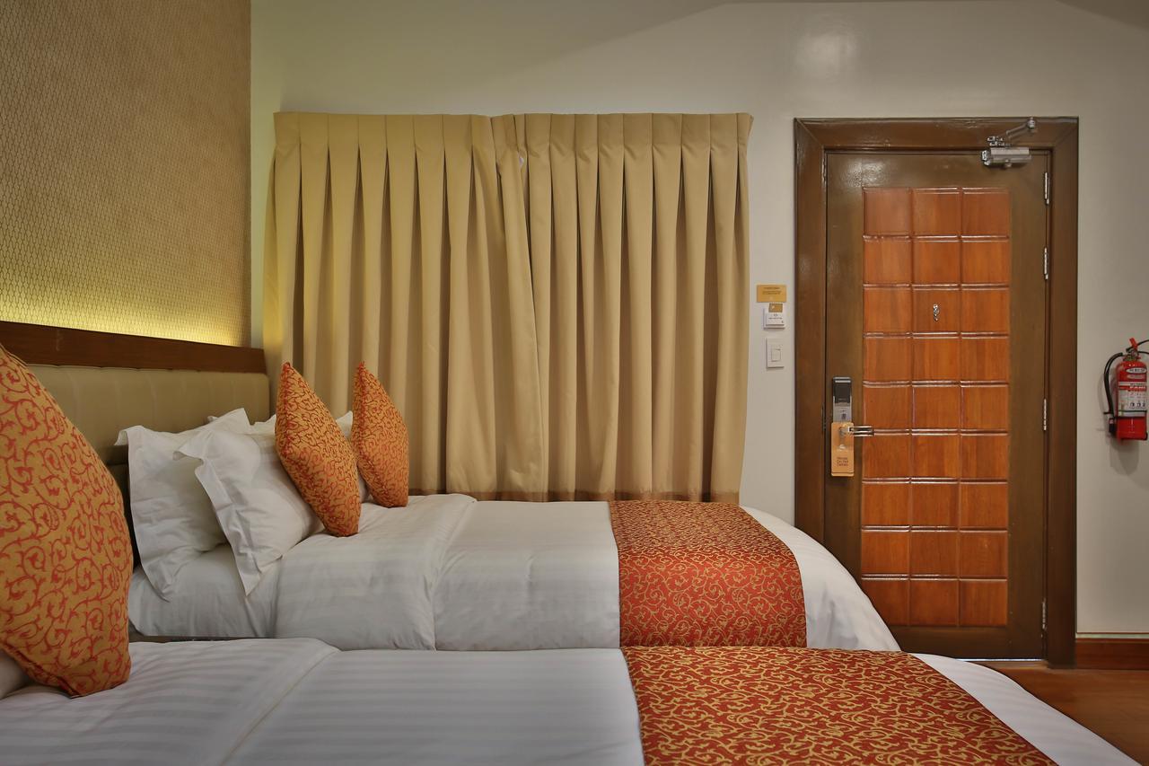โครอน โซเล การ์เดน รีสอร์ต Hotel โกรอน ภายนอก รูปภาพ